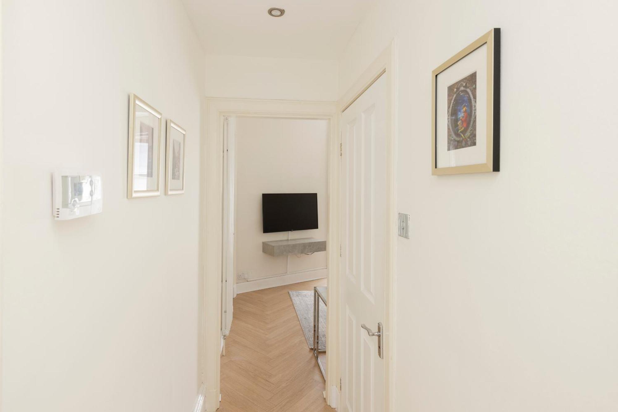 Joivy Modern Flat In City Centre - For Up To 3 Guests Apartment Единбург Екстериор снимка