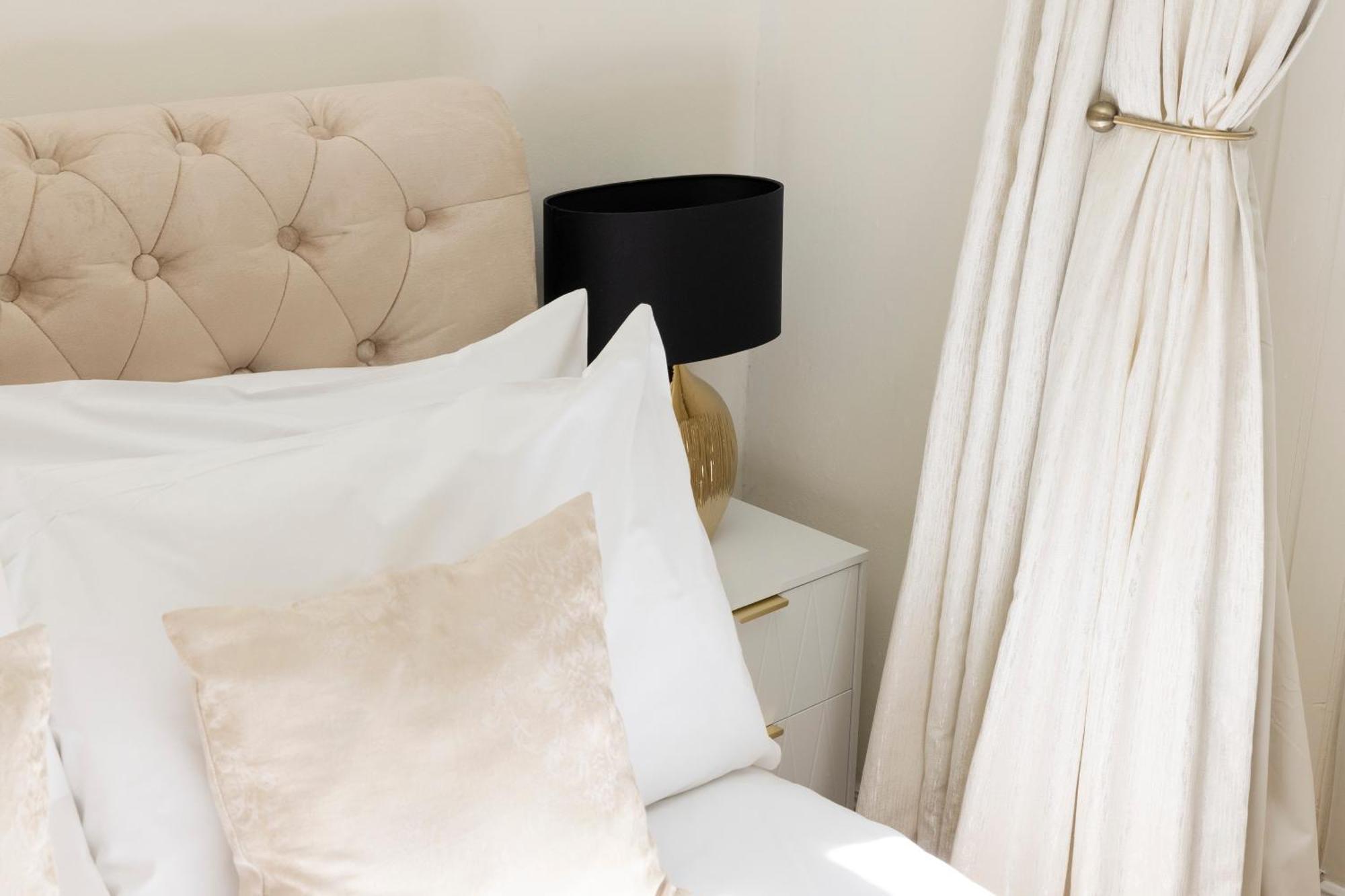 Joivy Modern Flat In City Centre - For Up To 3 Guests Apartment Единбург Екстериор снимка