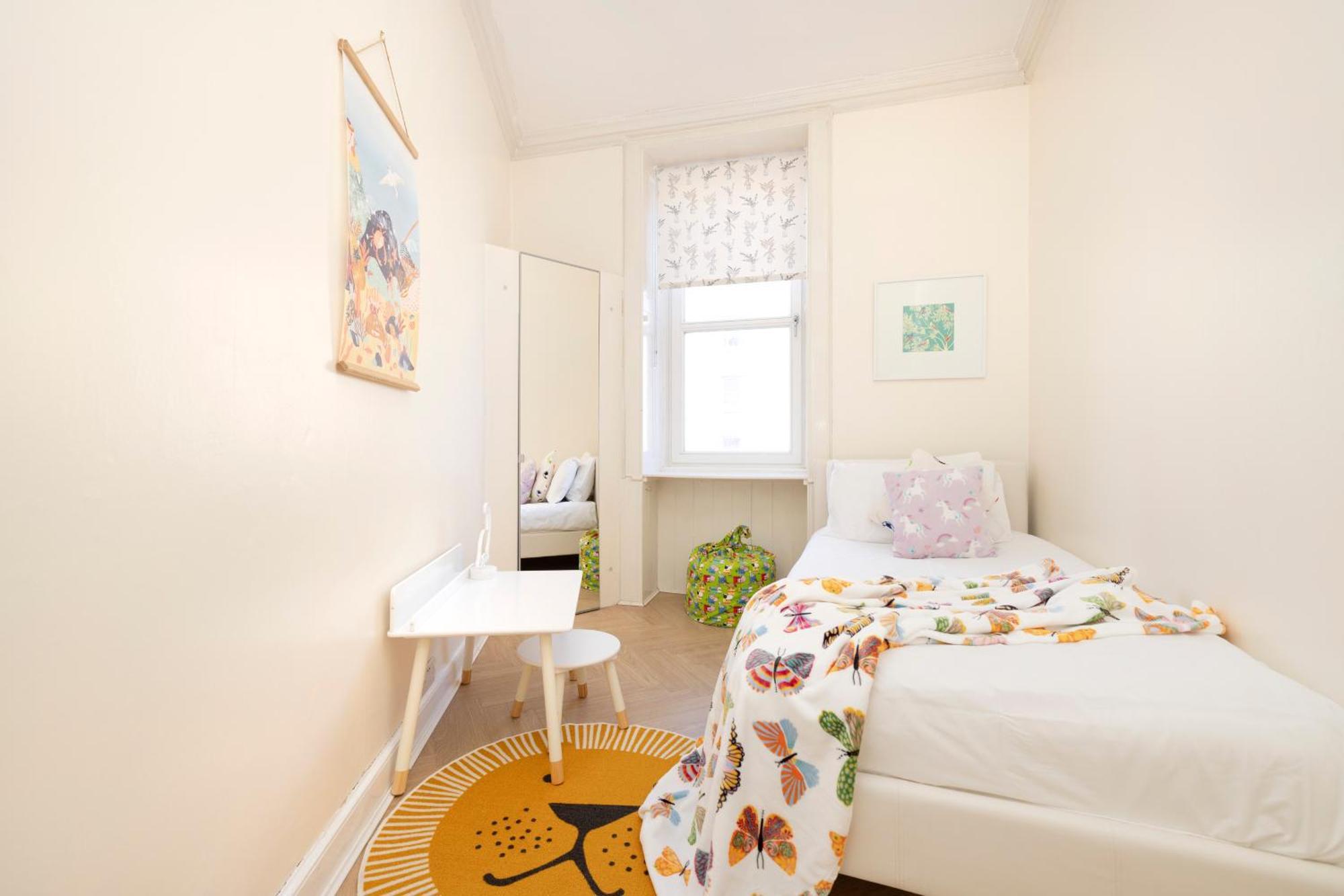 Joivy Modern Flat In City Centre - For Up To 3 Guests Apartment Единбург Екстериор снимка