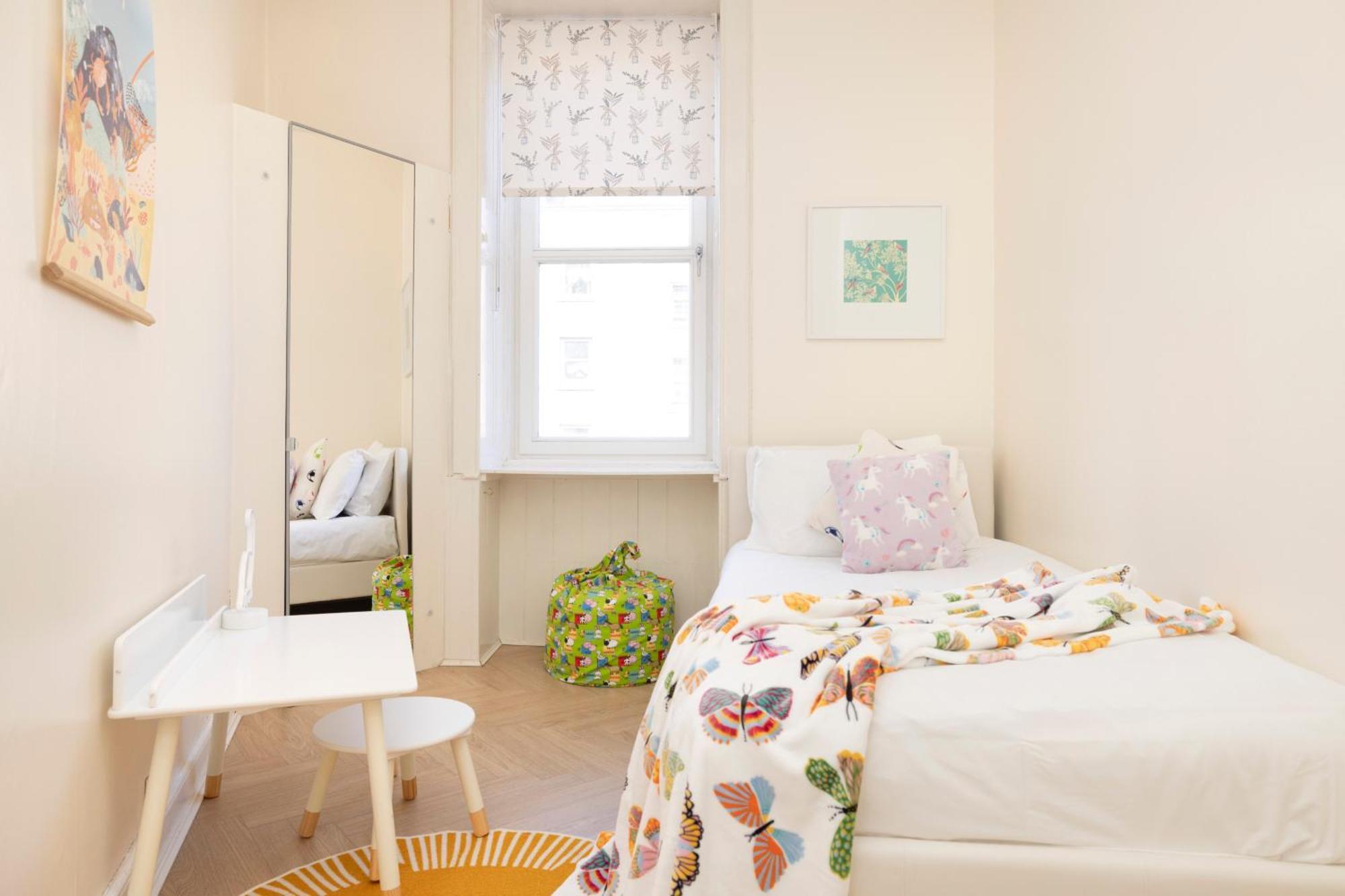 Joivy Modern Flat In City Centre - For Up To 3 Guests Apartment Единбург Екстериор снимка